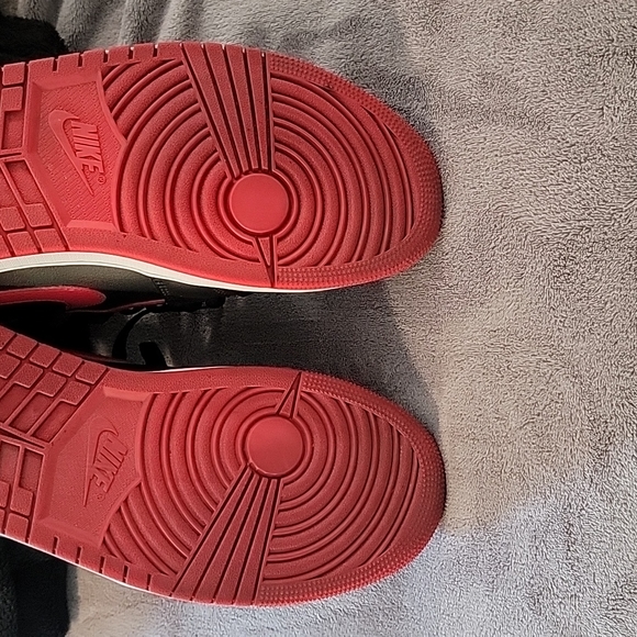 Jordan 1 mid banned - Picture 6 of 6